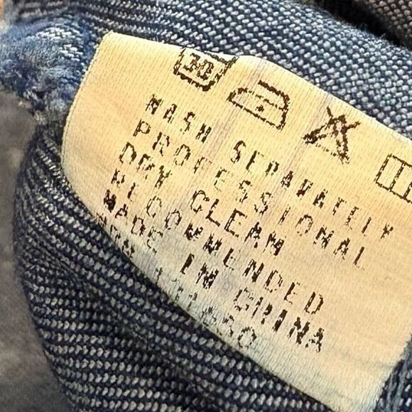 36 Point 5 Acid Wash Skirt Size Medium - Picture 11 of 11